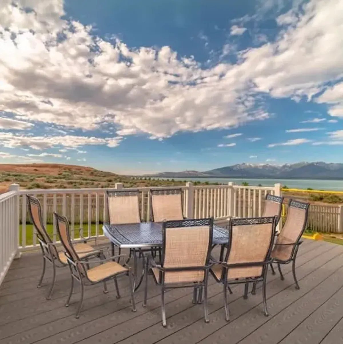 Hanover Manor 9-Piece Outdoor Patio Set with 8 PVC Sling Chairs and Rust-Free, Weather-Resistant Aluminum 60" Square Dining Table, Cedar