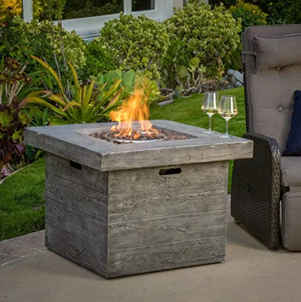 Christopher Knight Home Dakota Magnesium Oxide Square Gas Fire Pit, Grey