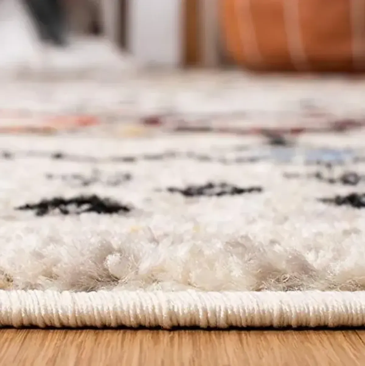 SAFAVIEH Amsterdam Collection Runner Rug - 2'3" x 8', Ivory & Multi, Moroccan Boho Design, Non-Shedding & Easy Care, Ideal for High Traffic Areas in Living Room, Bedroom (AMS108K)