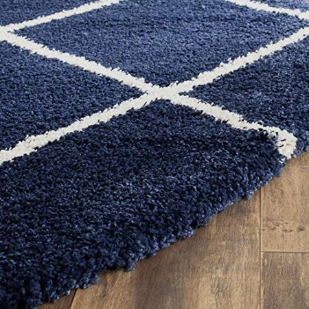 SAFAVIEH Hudson Shag Collection 5' Round Navy/Ivory SGH281C Modern Diamond Trellis Non-Shedding Living Room Bedroom Dining Room Entryway Plush 2-inch Thick Area Rug