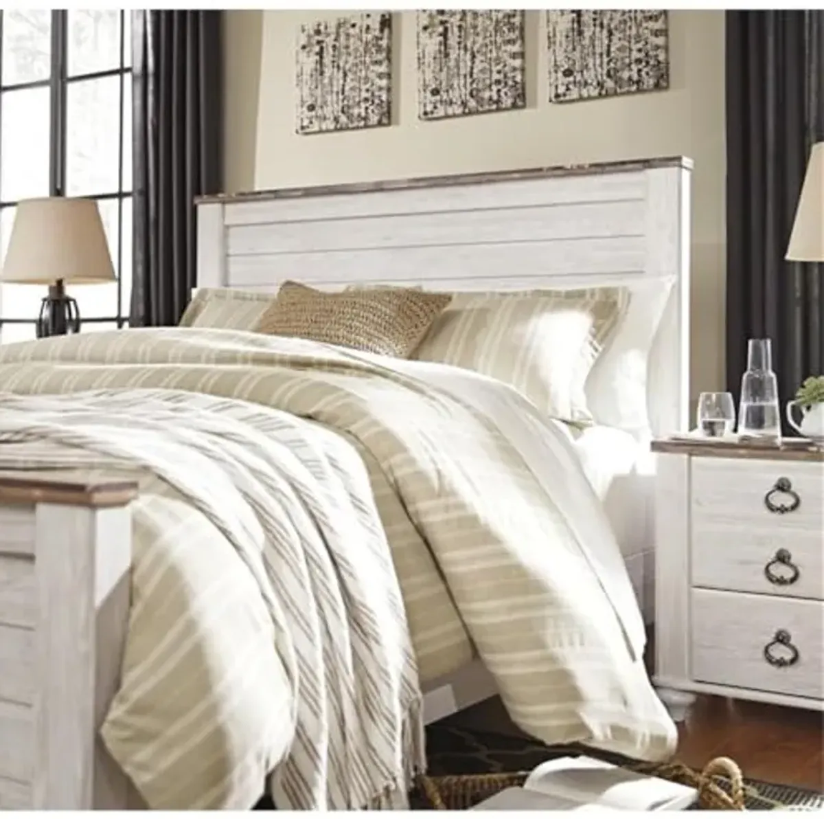 Ashley Furniture Willowton 65" W x 87" D Farmhouse Wood Queen Sized Panel Bed in Whitewash Finish