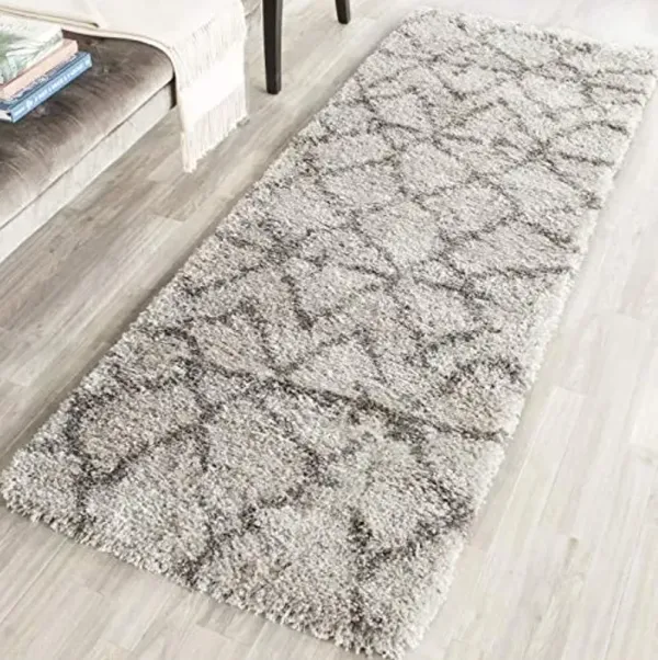 SAFAVIEH Belize Shag Collection Accent Rug - 2'3" x 5', Taupe & Grey, Boho Tribal Design, Non-Shedding & Easy Care, 2-inch Thick Ideal for High Traffic Areas in Foyer, Living Room, Bedroom (SGB482D)