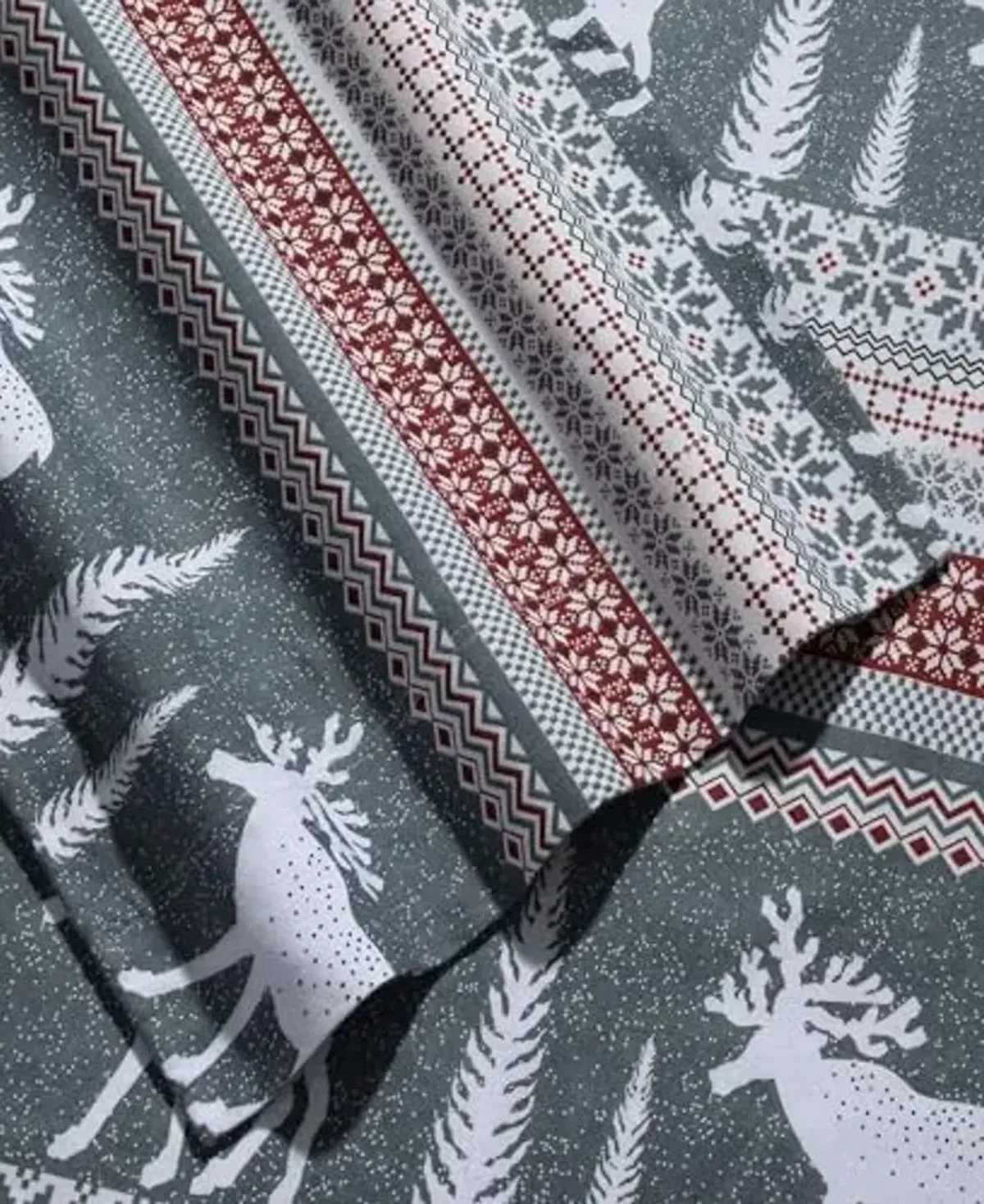 Winter Reindeer Printed Flannel 170-GSM Solid DP Sheet Set TWIN