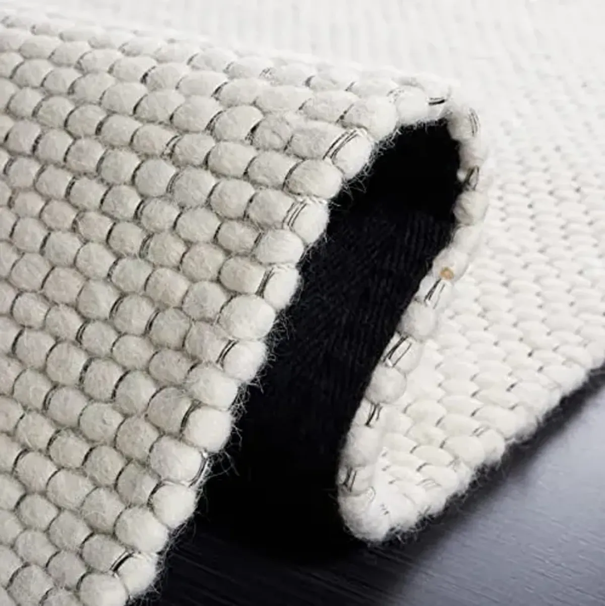 SAFAVIEH Area Rug 8x10 - Natura Collection - Large - Ivory, Handmade Wool, Ideal for Living Room, Bedroom, Dining Space (NAT801A)