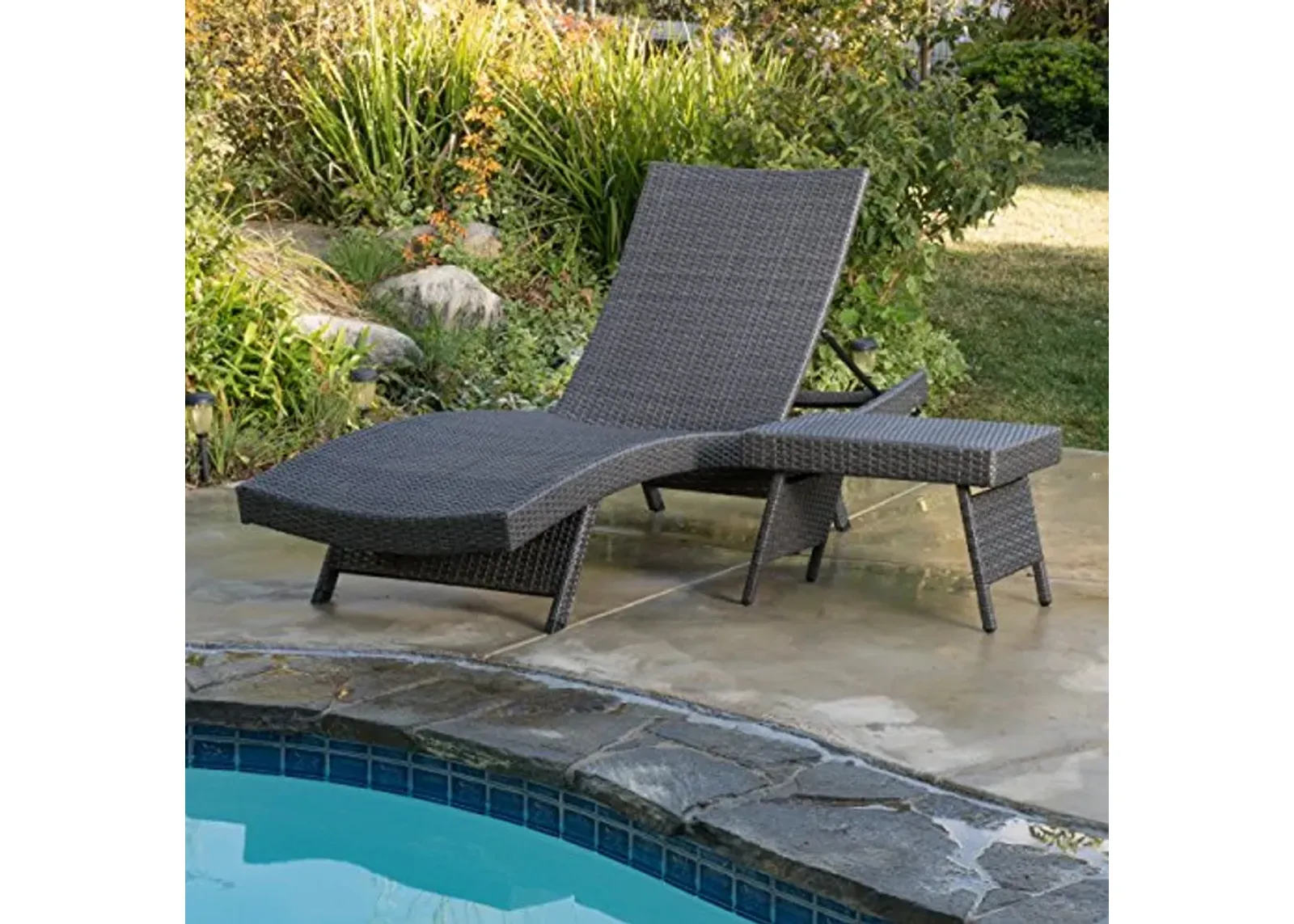 Christopher Knight Home 660 Salem Outdoor Wicker Adjustable Chaise Lounge And Table Set, Grey