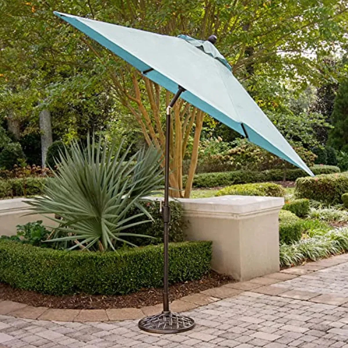 Hanover Traditions 11 Ft. Patio Umbrella with Rust-Resistant Aluminum PVC, Easy-Crank Lever, and Weather-Resistant Fabric, Outdoor Umbrella, Blue