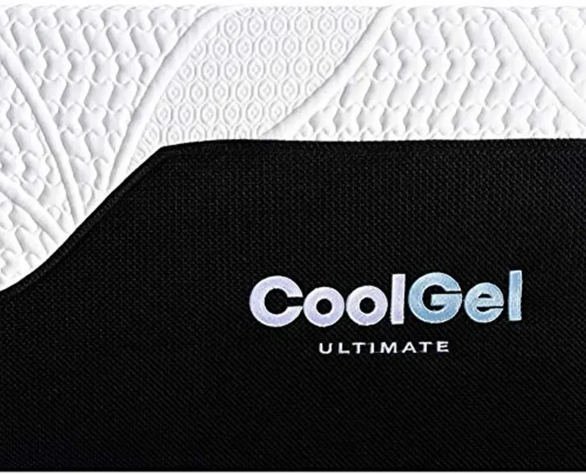 Cool Gel Chill Memory Foam 14-Inch Mattress with 2 Pillows,CertiPUR-US Certified, Mattress in a Box, Cal King, White