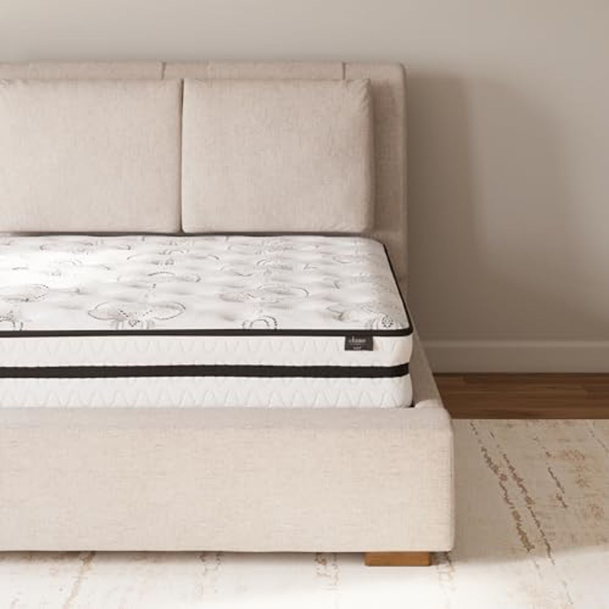 Signature Design by Ashley King Size Chime 10 Inch Medium Firm Hybrid Mattress with Cooling Gel Memory Foam