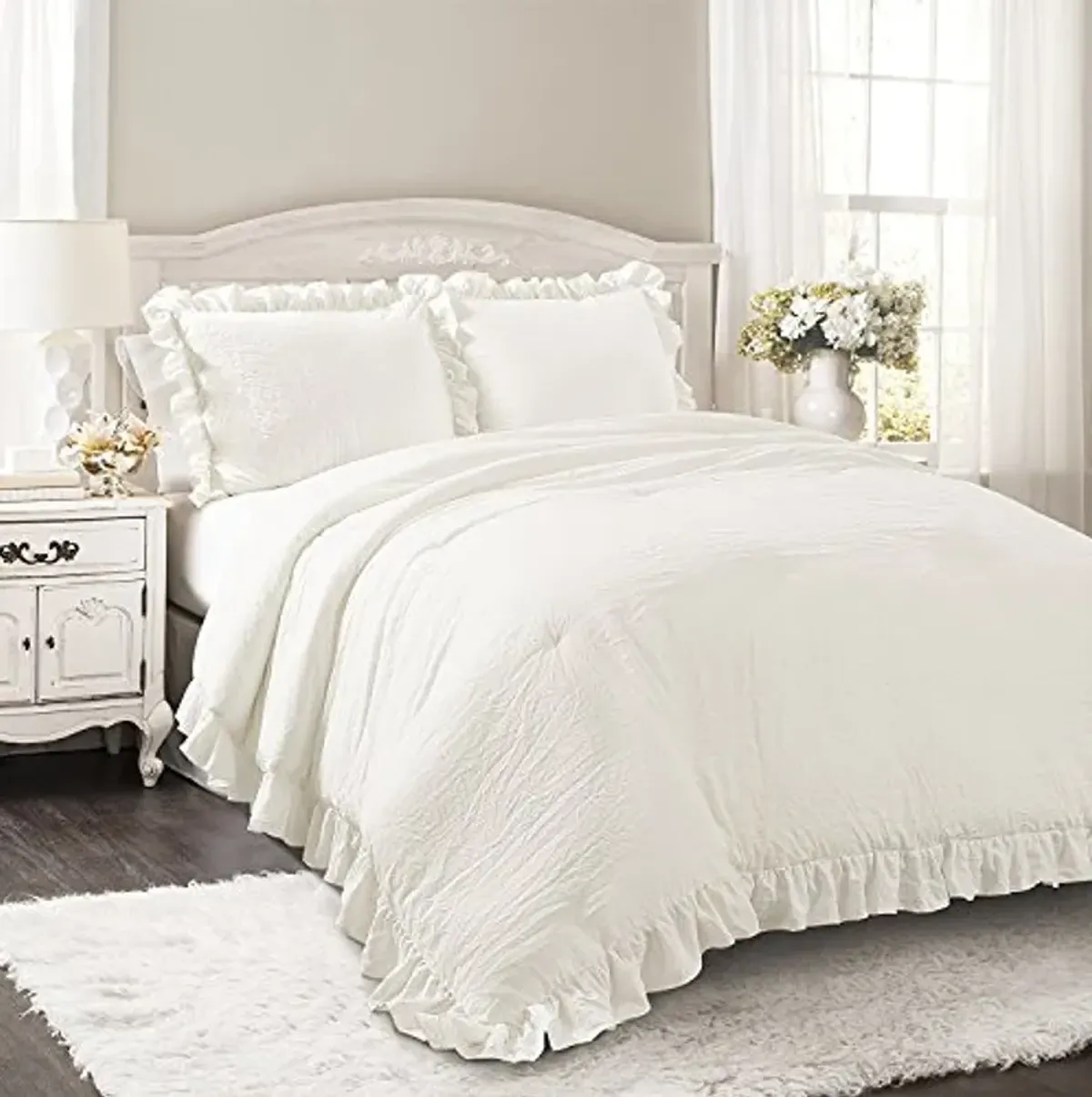 Lush Decor Reyna Ruffle Comforter Set - 2 Piece Cozy Ruffled Bedding Set - Timeless Elegance and Comfort for Dorm Room - Twin XL, White