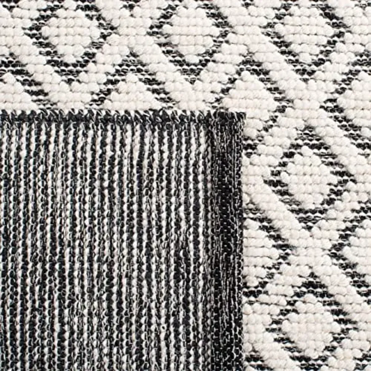 SAFAVIEH Vermont Collection Runner Rug - 2'3" x 8', Ivory & Black, Handmade Wool, Ideal for High Traffic Areas in Living Room, Bedroom (VRM304Z)