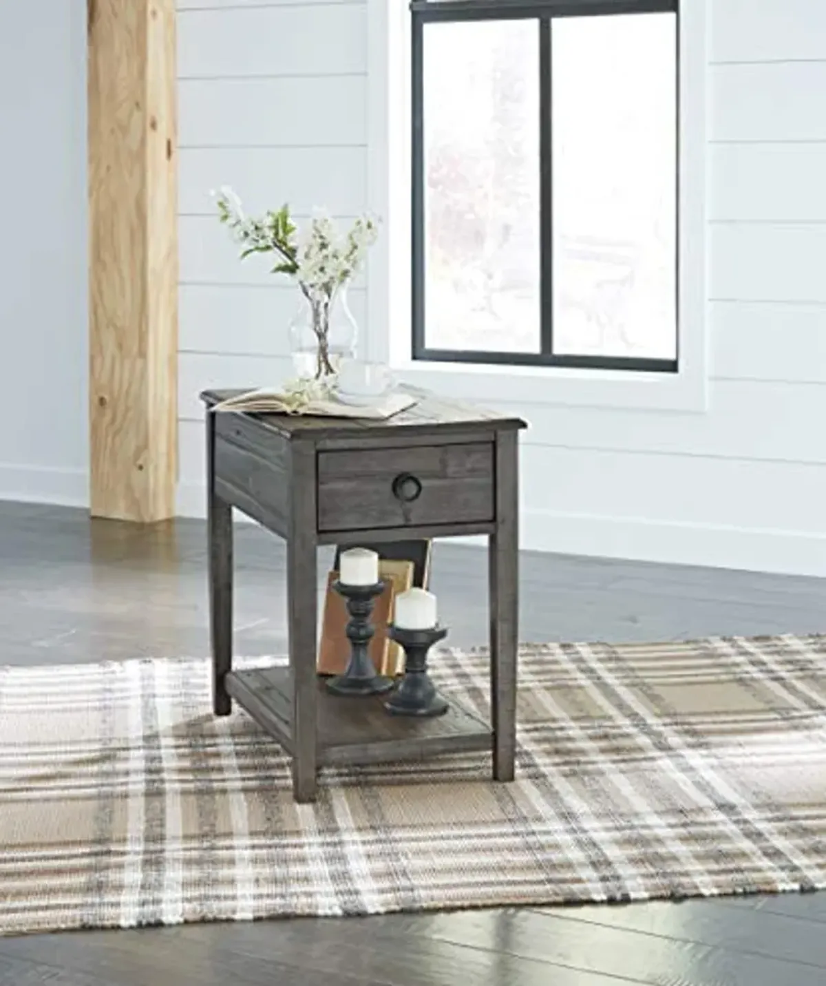 Signature Design by Ashley Borlofield Farmhouse Rectangular End Table with Drawer, Gray