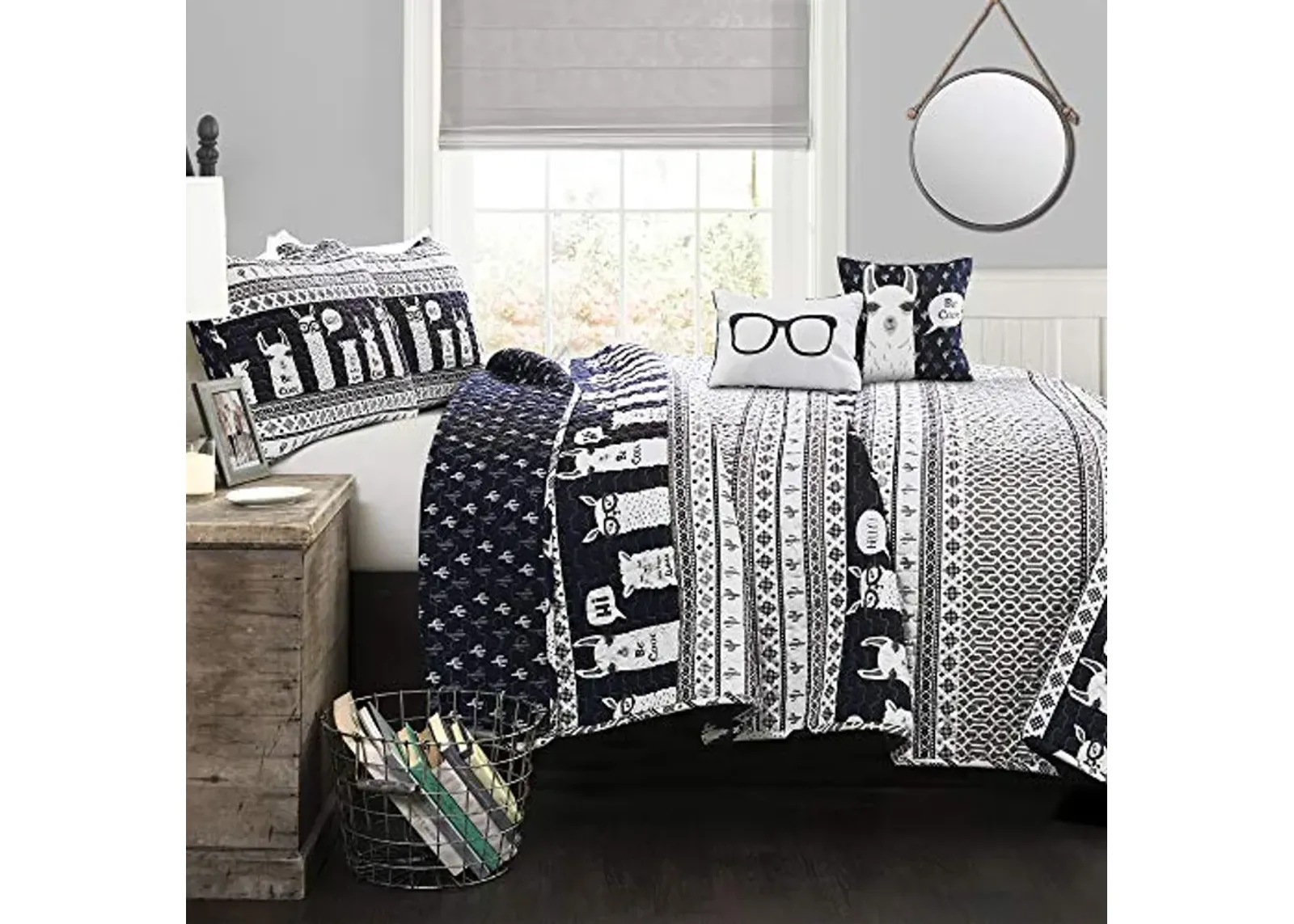 Lush Decor Navy Llama Striped 4-Piece Quilt Bed Set, Reversible Bedding (Twin)