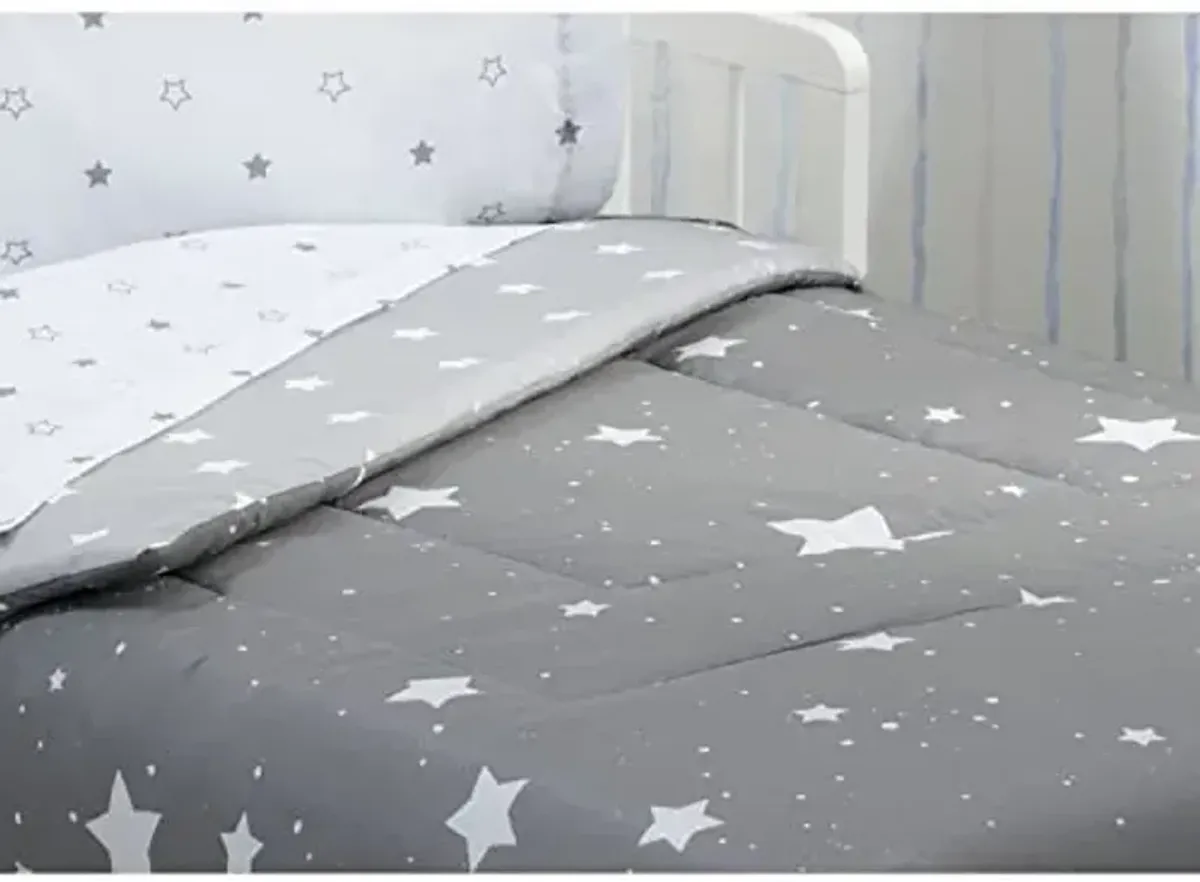 Delta 4-Piece Reversible Toddler Bedding Set - Fitted Sheet, Top Sheet, Pillowcase, 2-in-1 Comforter - For Boys, Dusty Skies & Grey Stars