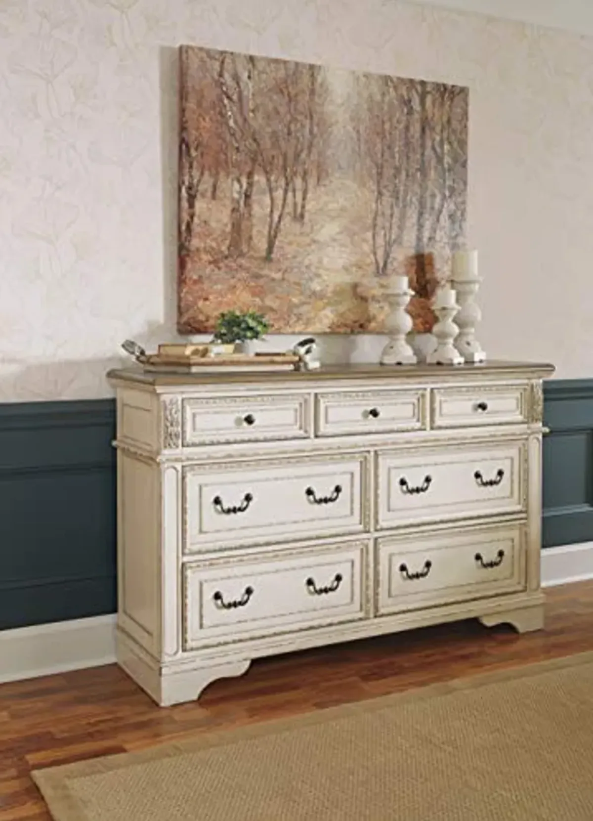 Signature Design by Ashley Realyn French Country 7 Drawer Two Tone Dresser, Chipped White