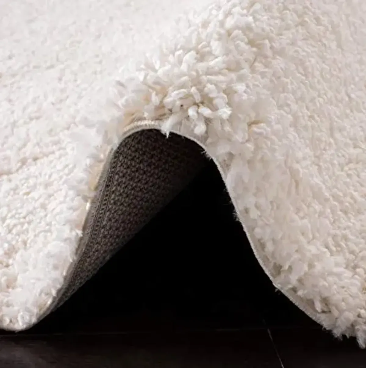 SAFAVIEH Fontana Shag Collection Runner Rug - 2'3" x 8', Ivory, Solid Design, Non-Shedding & Easy Care, 2-inch Thick Ideal for High Traffic Areas in Living Room, Bedroom (FNT800A)