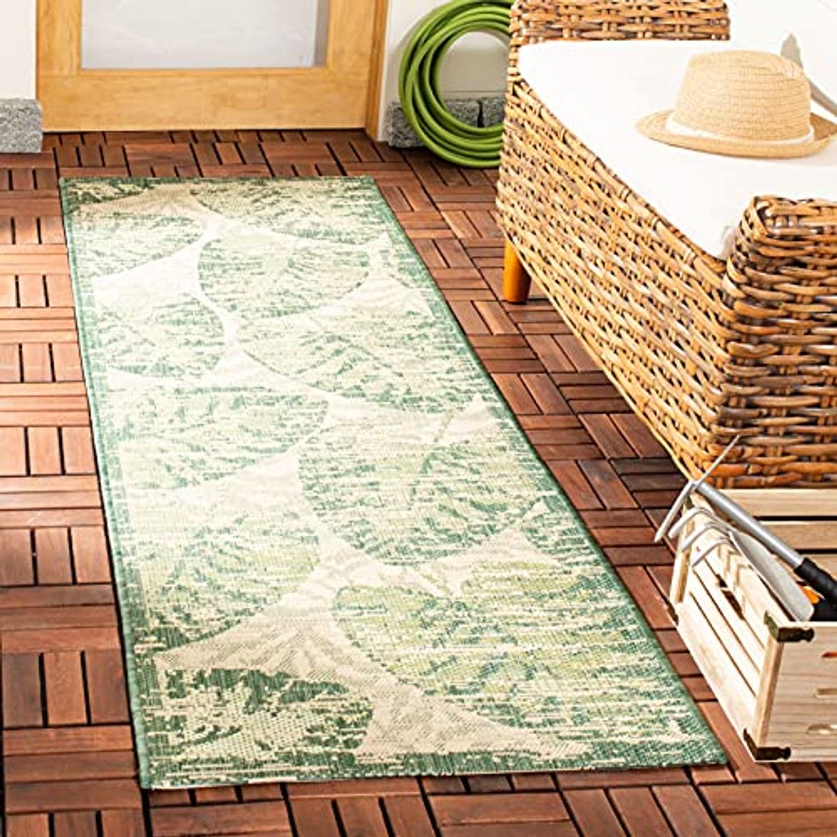 SAFAVIEH Courtyard Collection 2'3" x 6'7" Beige / Green CY7556 Indoor/ Outdoor Waterproof Easy Cleaning Patio Backyard Mudroom Runner Rug