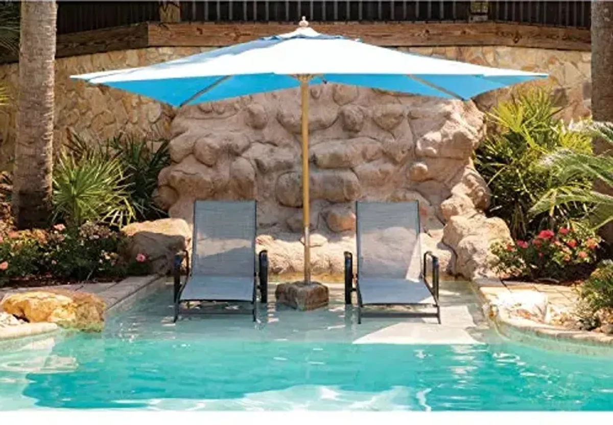 Hanover Foxhill Chaise Lounge Chairs, 2-Piece Chaise Lounge Set, Modern Luxury Chaise Loungers for Patio, Backyard, Poolside with Rust-Resistant Aluminum Frames and All-Weather Sunbrella Sling Fabric