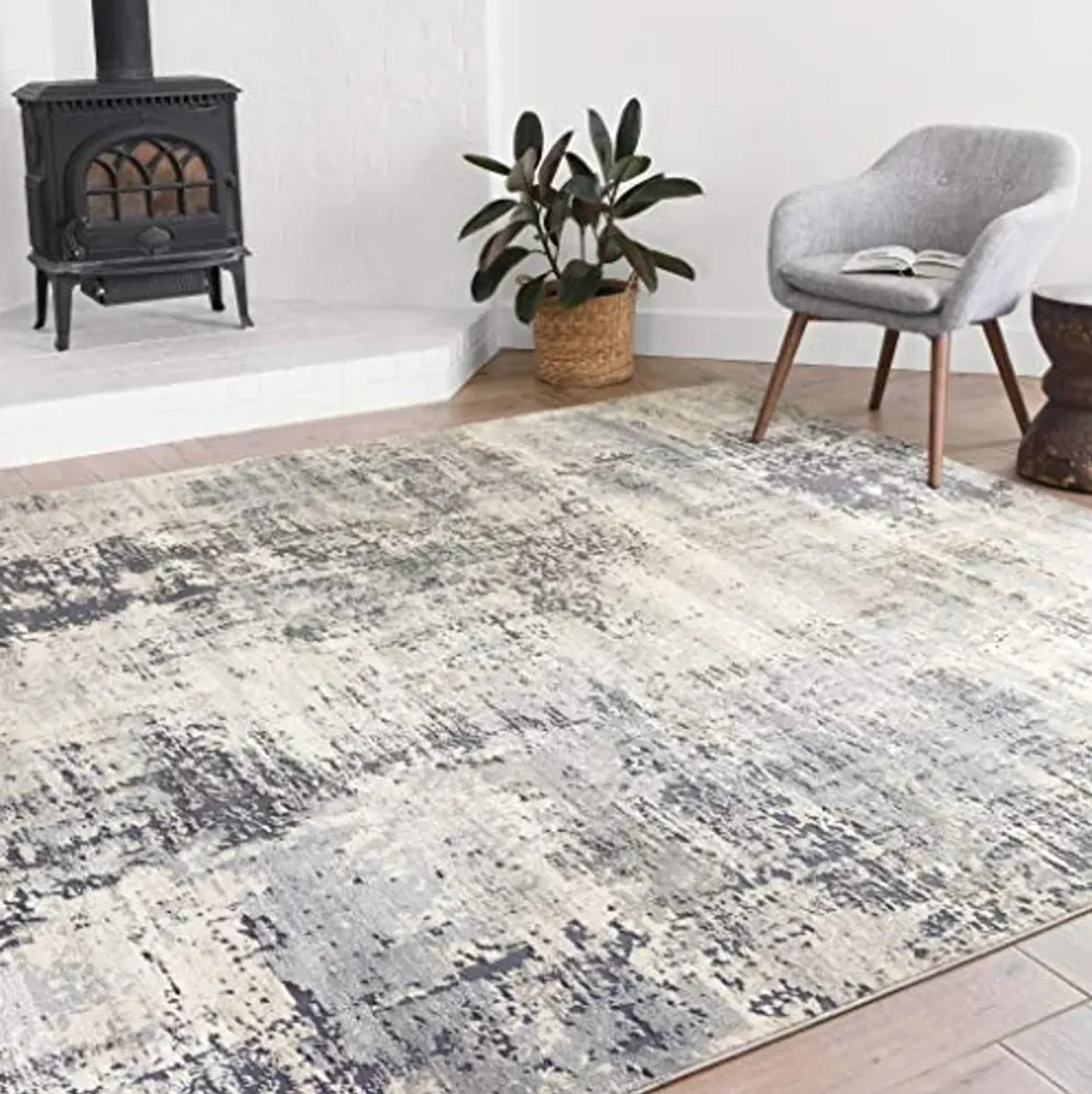 Loloi II Lucia Collection LUC-06 Granite 4'-0" x 5'-7" Accent Rug