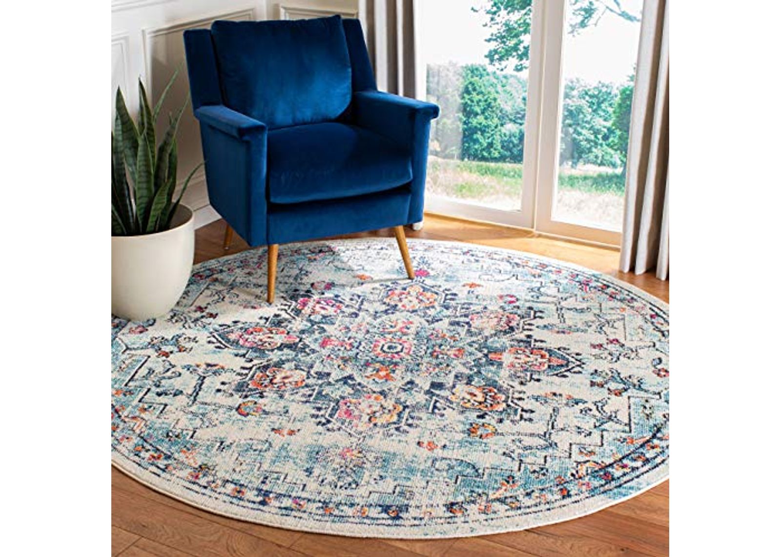 SAFAVIEH Madison Collection 5' Round Cream/Blue MAD473B Boho Chic Medallion Distressed Non-Shedding Dining Room Entryway Foyer Living Room Bedroom Area Rug