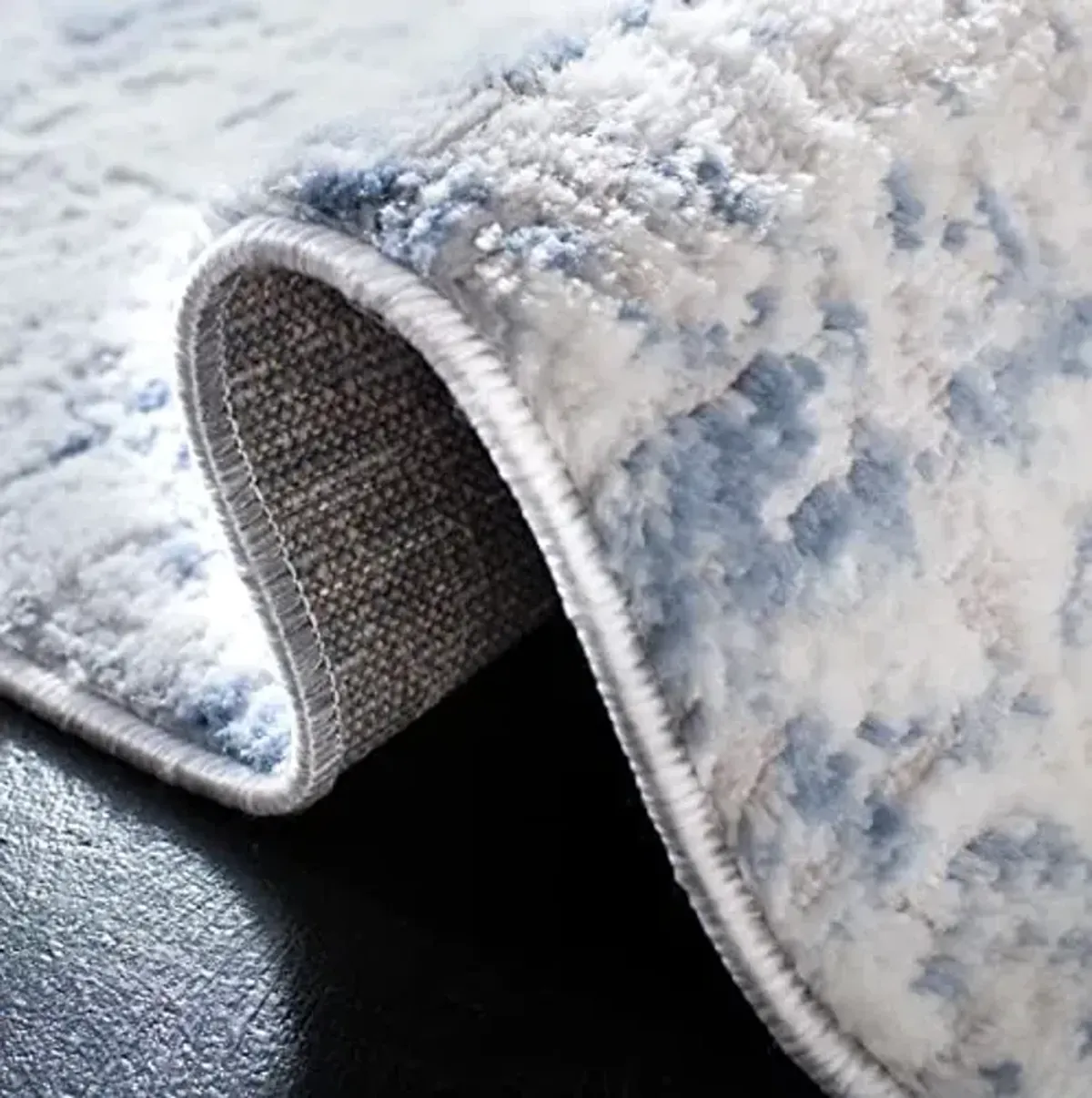 SAFAVIEH Amelia Collection Runner Rug - 2'2" x 6', Ivory & Blue, Modern Abstract Design, Non-Shedding & Easy Care, Ideal for High Traffic Areas in Living Room, Bedroom (ALA700A)