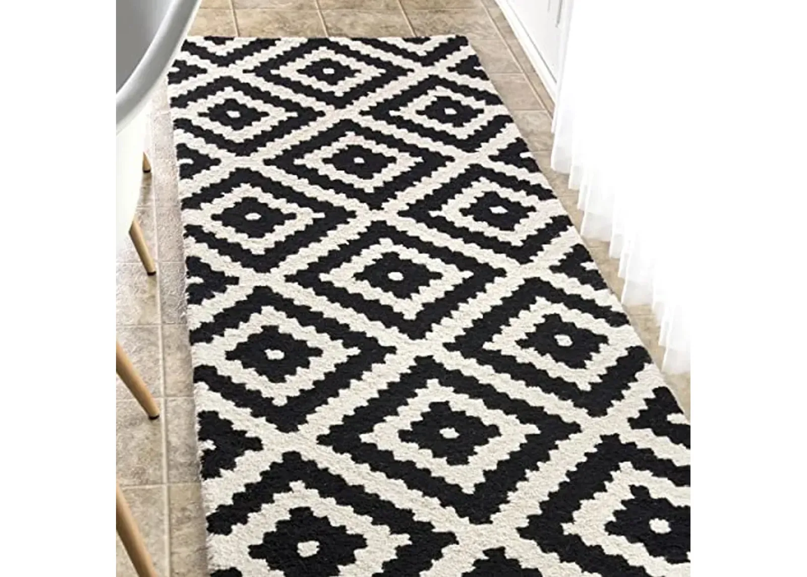 nuLOOM Kellee Hand Tufted Geometric Wool Runner Rug, 2' 6" x 6', Black