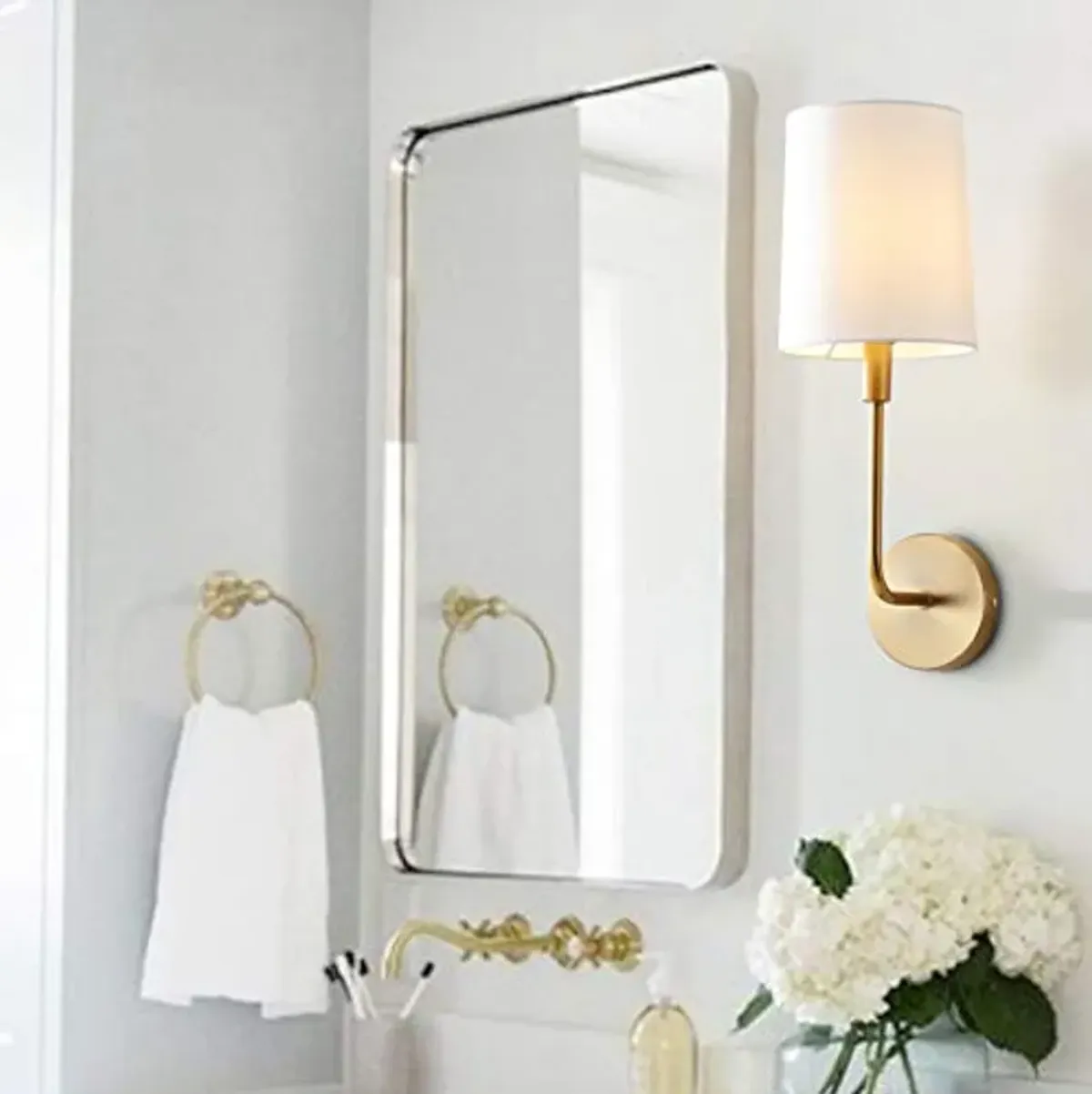 SAFAVIEH SCN4014A Lighting Jaxson Brass Gold Wall (LED Bulb Included) Sconce