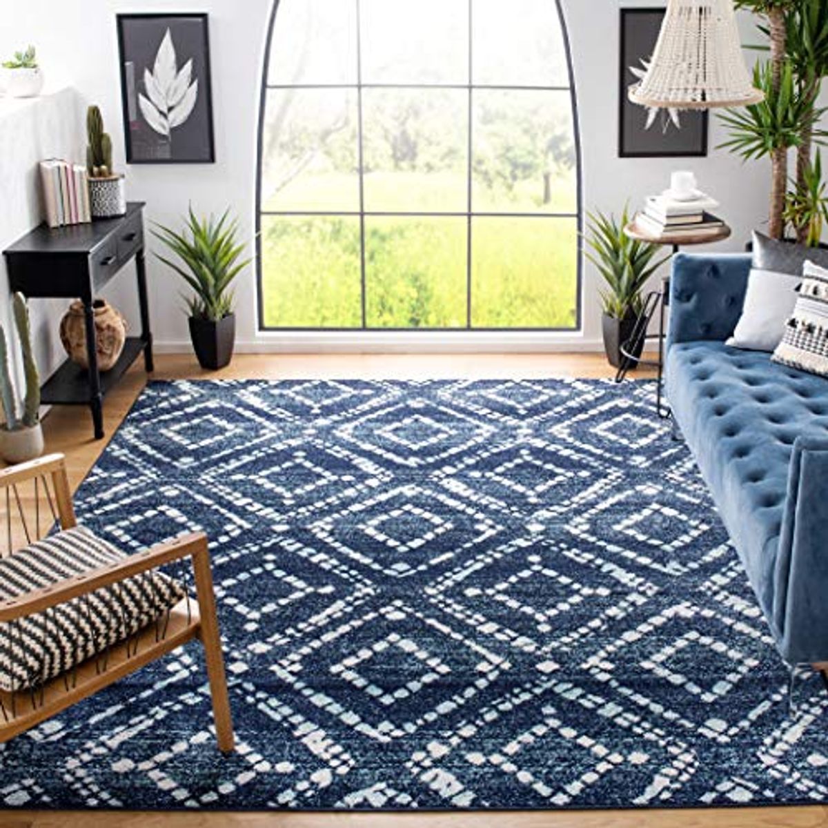 SAFAVIEH Adirondack Collection Area Rug - 6' x 9', Navy & Ivory, Modern Diamond Distressed Design, Non-Shedding & Easy Care, Ideal for High Traffic Areas in Living Room, Bedroom (ADR131N)