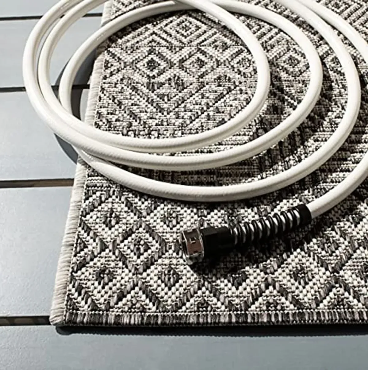 SAFAVIEH Courtyard Collection 2'7" x 5' Grey/Black CY8235 Indoor/ Outside Waterproof Easy cleansingPatio Backyard Mudroom Area Mat