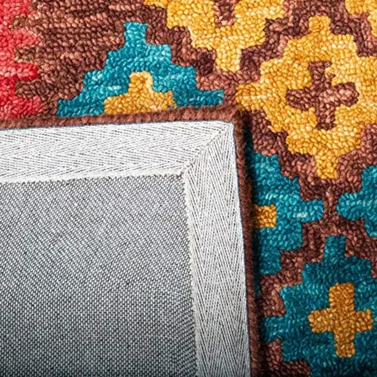 SAFAVIEH Aspen Collection Area Rug - 5' x 8', Brown & Red, Handmade Boho Tribal Wool, Ideal for High Traffic Areas in Living Room, Bedroom (APN403T)