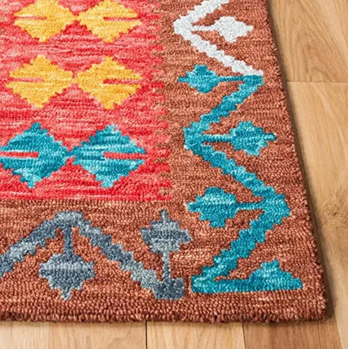 SAFAVIEH Aspen Collection Area Rug - 5' x 8', Brown & Red, Handmade Boho Tribal Wool, Ideal for High Traffic Areas in Living Room, Bedroom (APN403T)