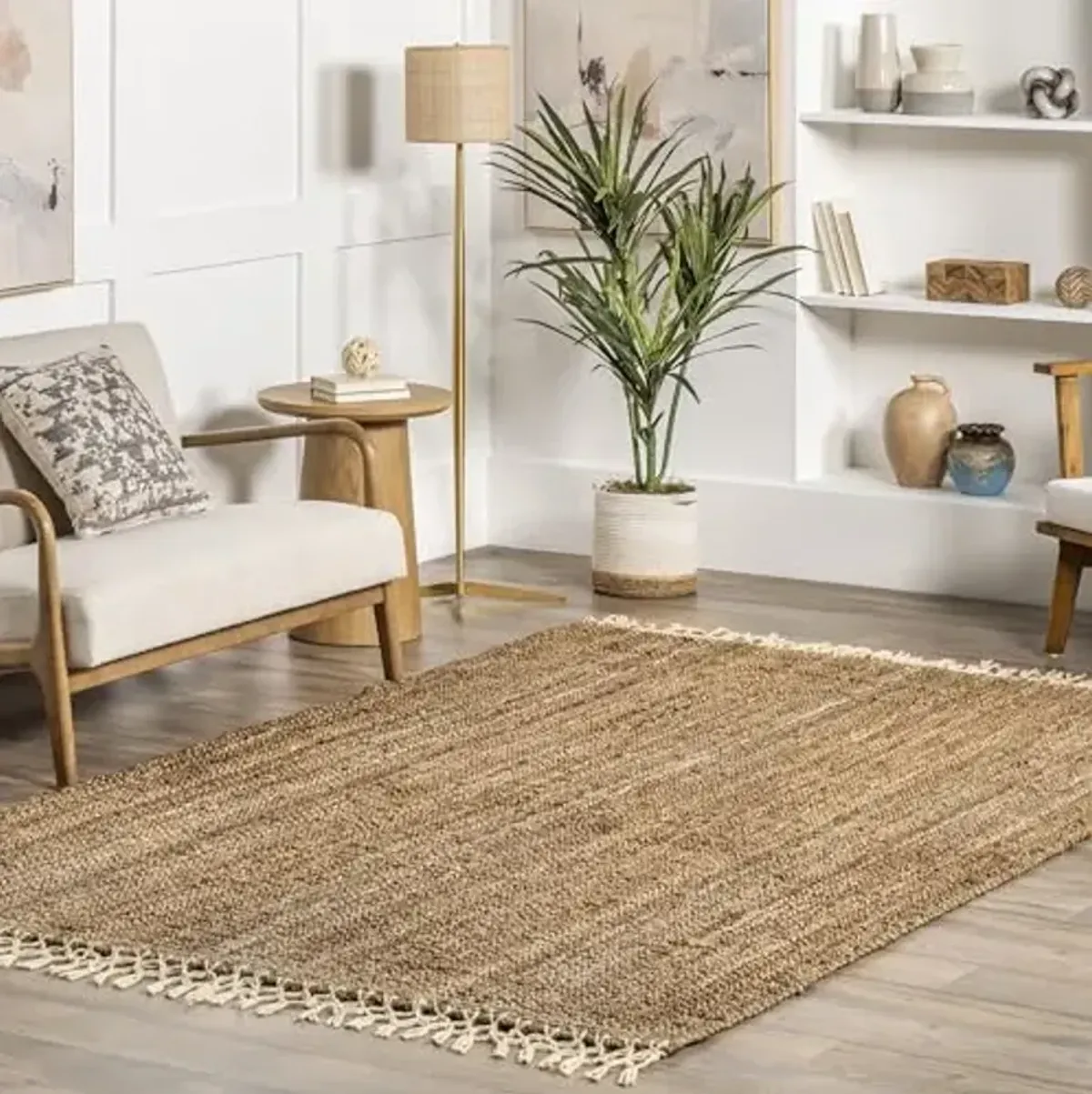 nuLOOM Raleigh Farmhouse Jute Tasseled Accent Rug, 2x3, Natural