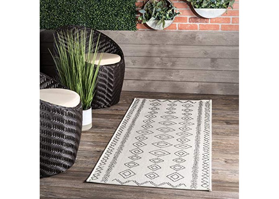 nuLOOM Sierra Moroccan Diamond Outdoor Runner Rug, 2' x 8', Ivory