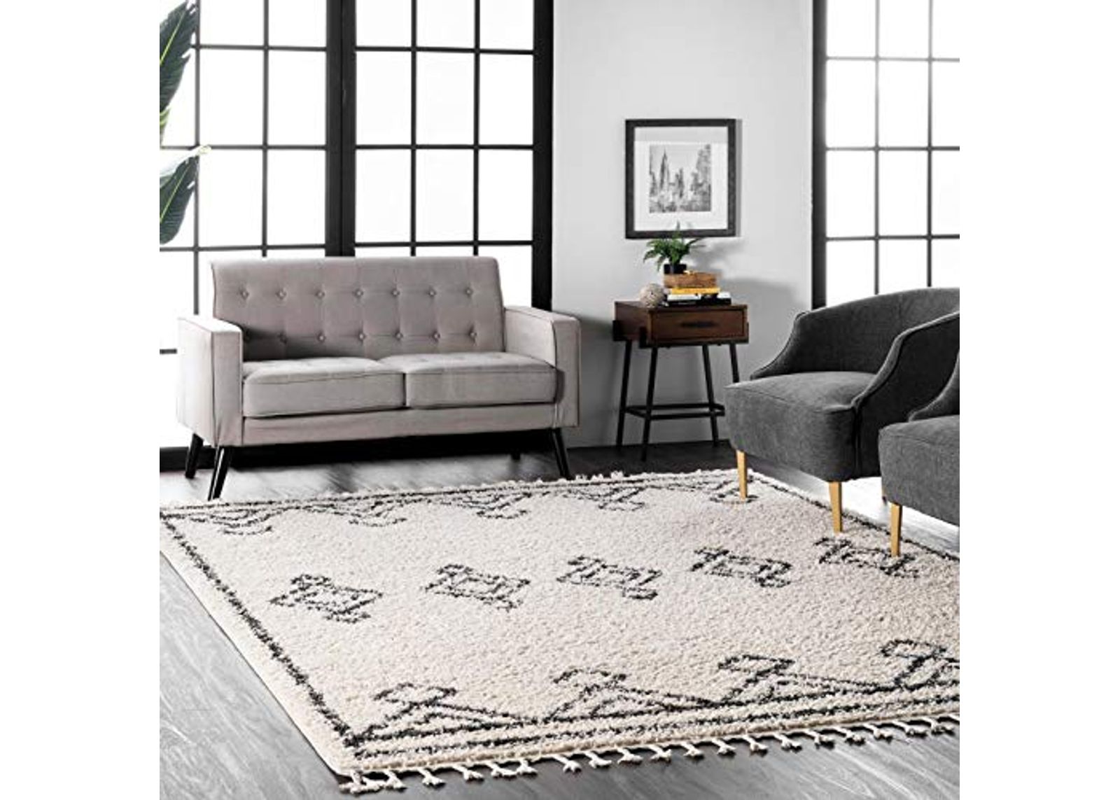 nuLOOM Mackie Moroccan Tasseled Shag Area Rug, 5' Round, Off-white