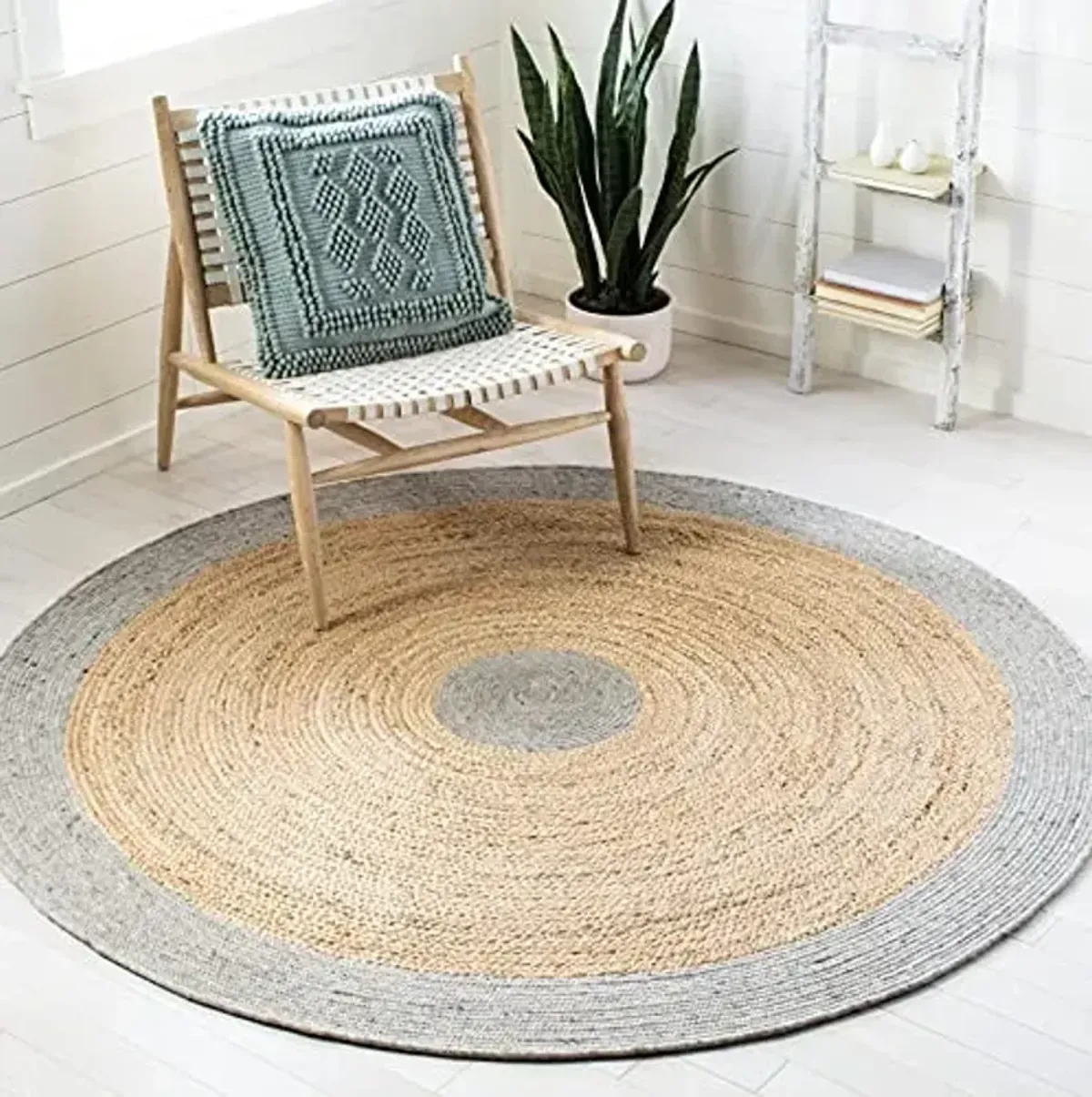 SAFAVIEH Braided Collection 5' Round Silver / Natural BRD910G Handmade Country Cottage Reversible Jute Area Rug