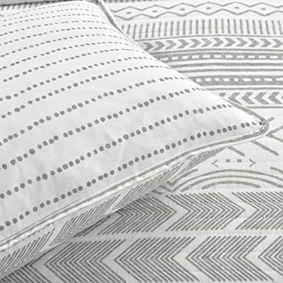 Lush Decor Hygge Geo Pattern Striped 3 Piece Quilt Bedding Set, Full/Queen, Gray & White