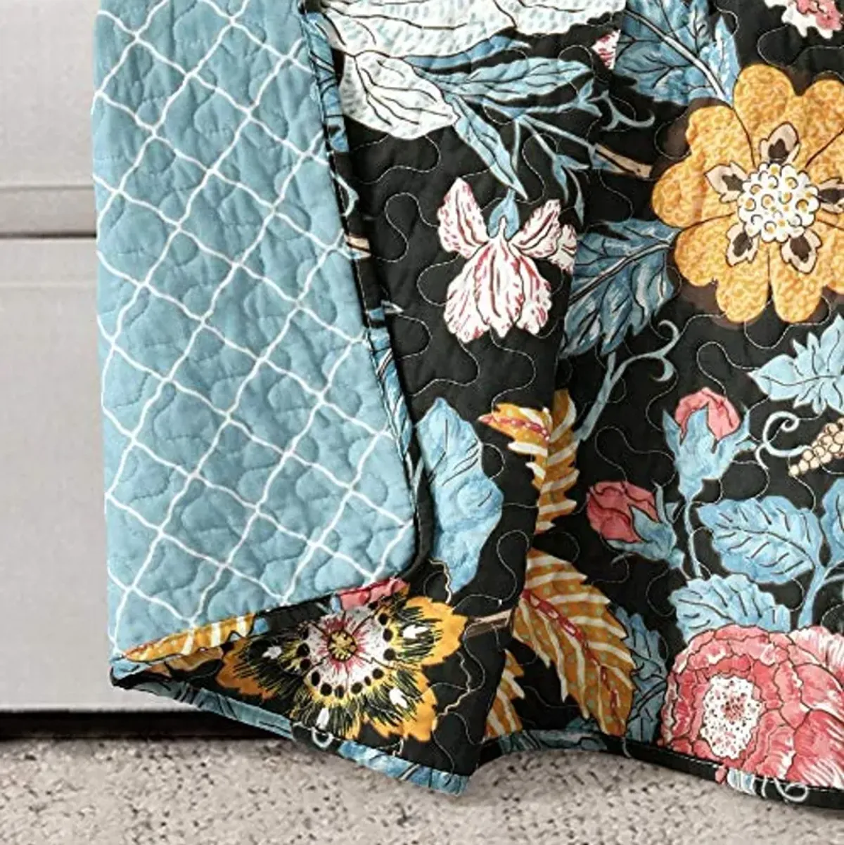 Lush Decor Sydney Floral Throw Blanket, 50" W x 60" L, Black & Blue - Colorful Quilted Cotton Blanket - Vintage Country Cottage Home Decor - Charming Botanical Garden Blanket For Bed, Couch, Or Chair