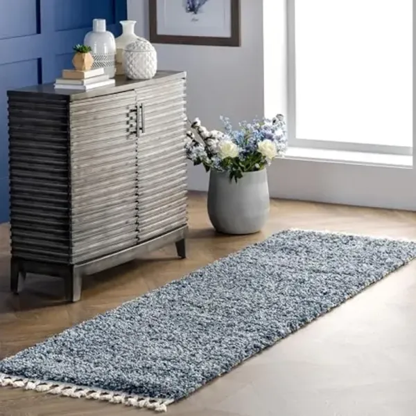 nuLOOM Brooke Shag Tasseled Area Rug - 2x6 Runner Shag Rug Casual Blue/Ivory Rugs for Living Room Bedroom Dining Room Nursery Entryway Hallway