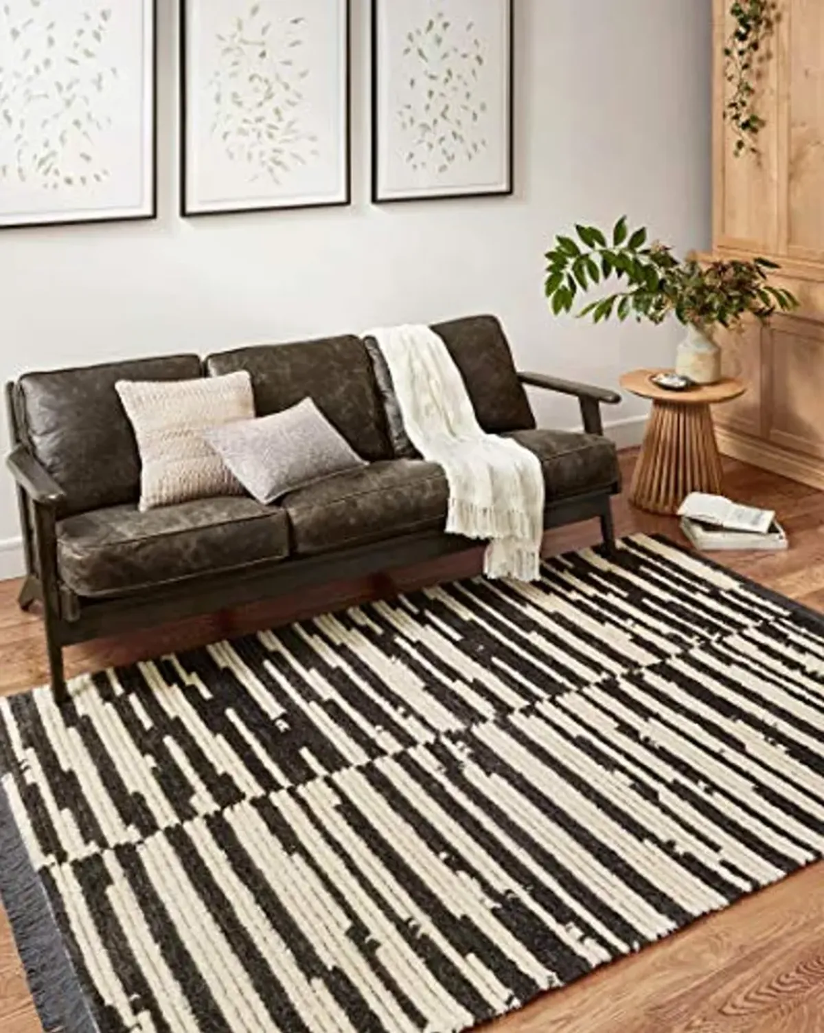 Loloi Chris Loves Julia Alice Collection ALI-03 Antique/Black 2'-7" x 8'-0", .50" Pile Height, Fringe, Runner Rug