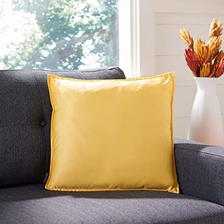 Safavieh Home Collection Erna 18-inch Mustard Yellow Decorative Accent Pillow PLS7178B-1818, 19"x19"
