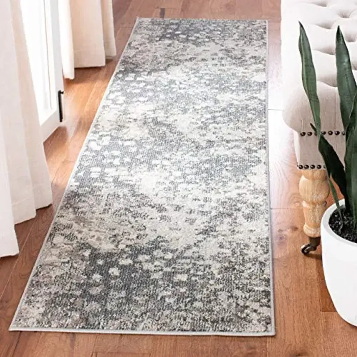 SAFAVIEH Madison Collection Runner Rug - 2'2" x 12', Grey & Beige, Boho Abstract Design, Non-Shedding & Easy Care, Ideal for High Traffic Areas in Living Room, Bedroom (MAD425G)