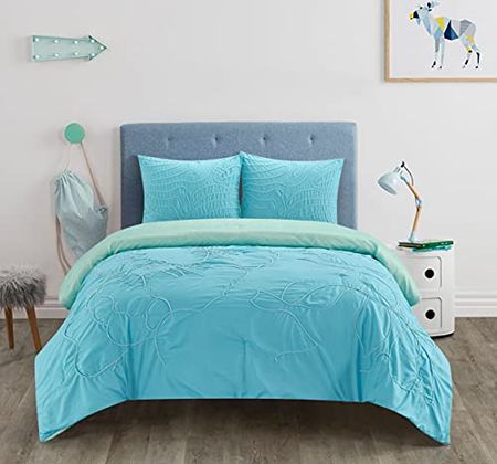 Heritage Kids Flowers and Waves Tufted Embroidery Kids 3 Piece Comforter Set, Full/Queen, Turquoise