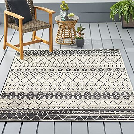 Christopher Knight Home Dorvall Area Rug, 5'3" x 7', Black + Ivory
