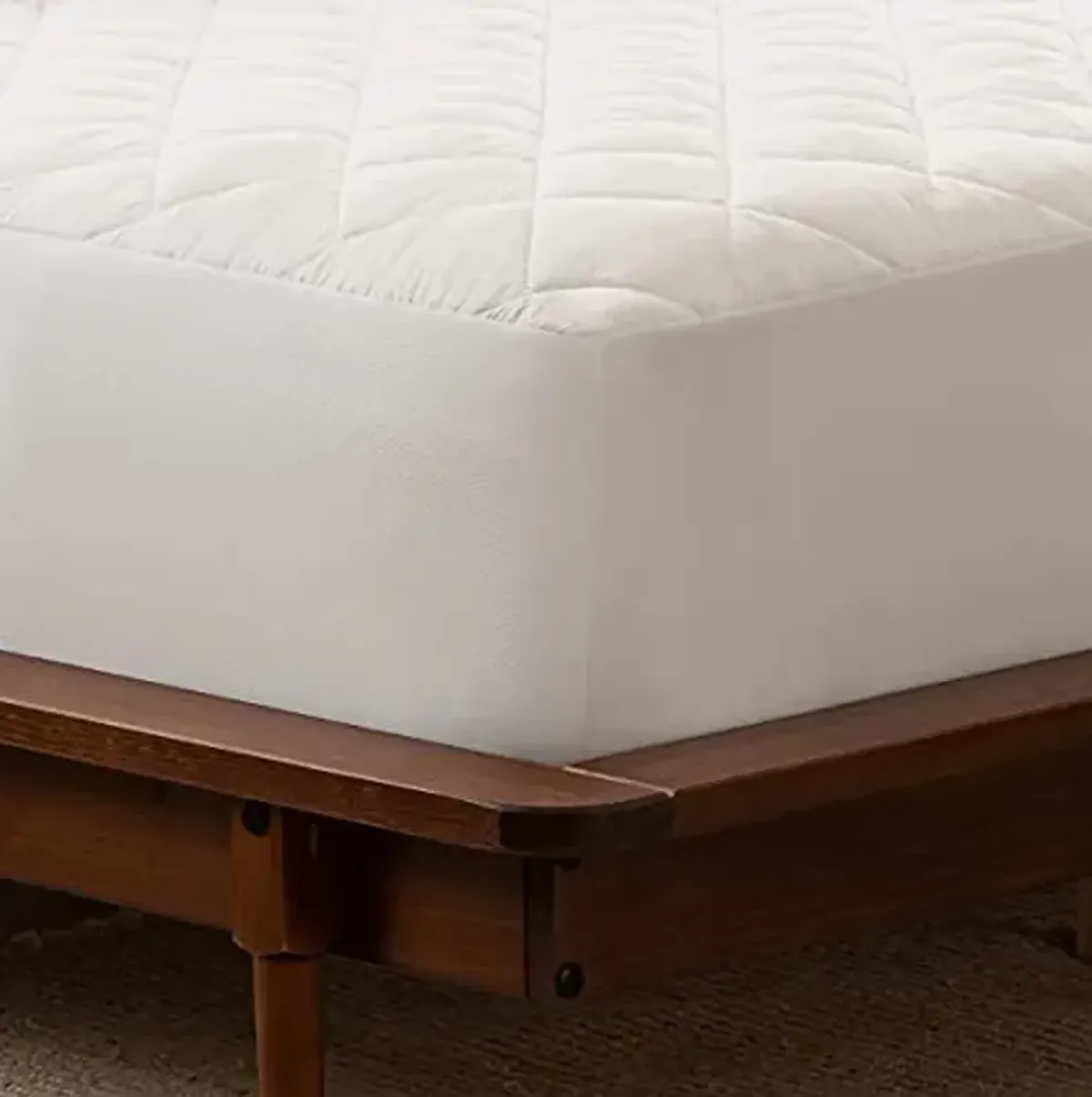Serta Simply Clean Triple Action Mattress Pad, Waterproof Mattress Pad, Ultra Soft and Stain-Resistant Mattress Pad, Machine Washable, California King, White