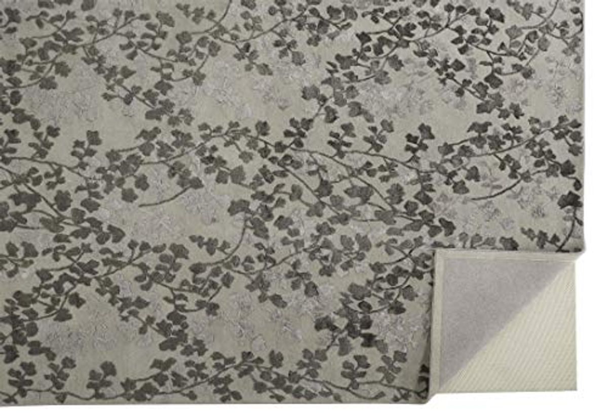 Feizy Bella 5' x 8' High/Low Floral Wool Area Rug in Silver/Dark Gray