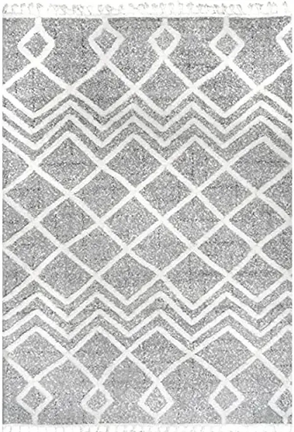 nuLOOM Wylde High Low Soft Shaggy Diamond Moroccan Tassel Area Rug, 5x8, Grey