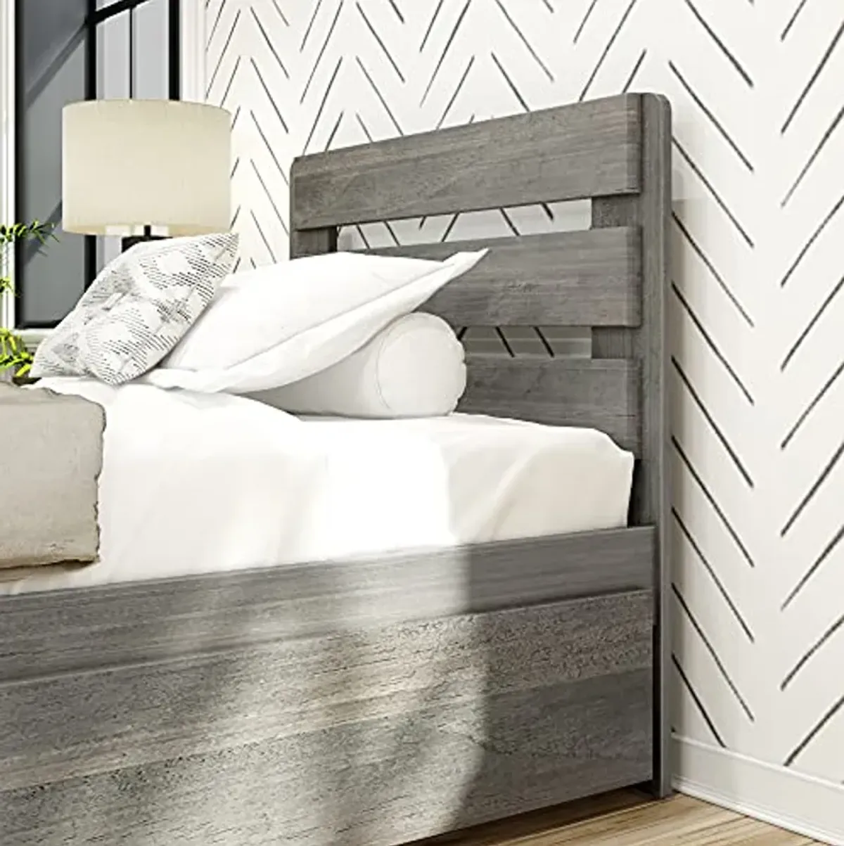 Max & Lily Modern Farmhouse Twin Bed with Plank Headboard and Trundle, Driftwood