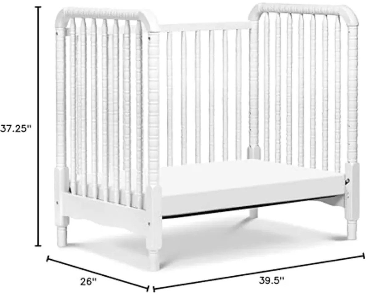 DaVinci Jenny Lind 3-in-1 Convertible Mini Crib in White, Removable Wheels, Greenguard Gold Certified