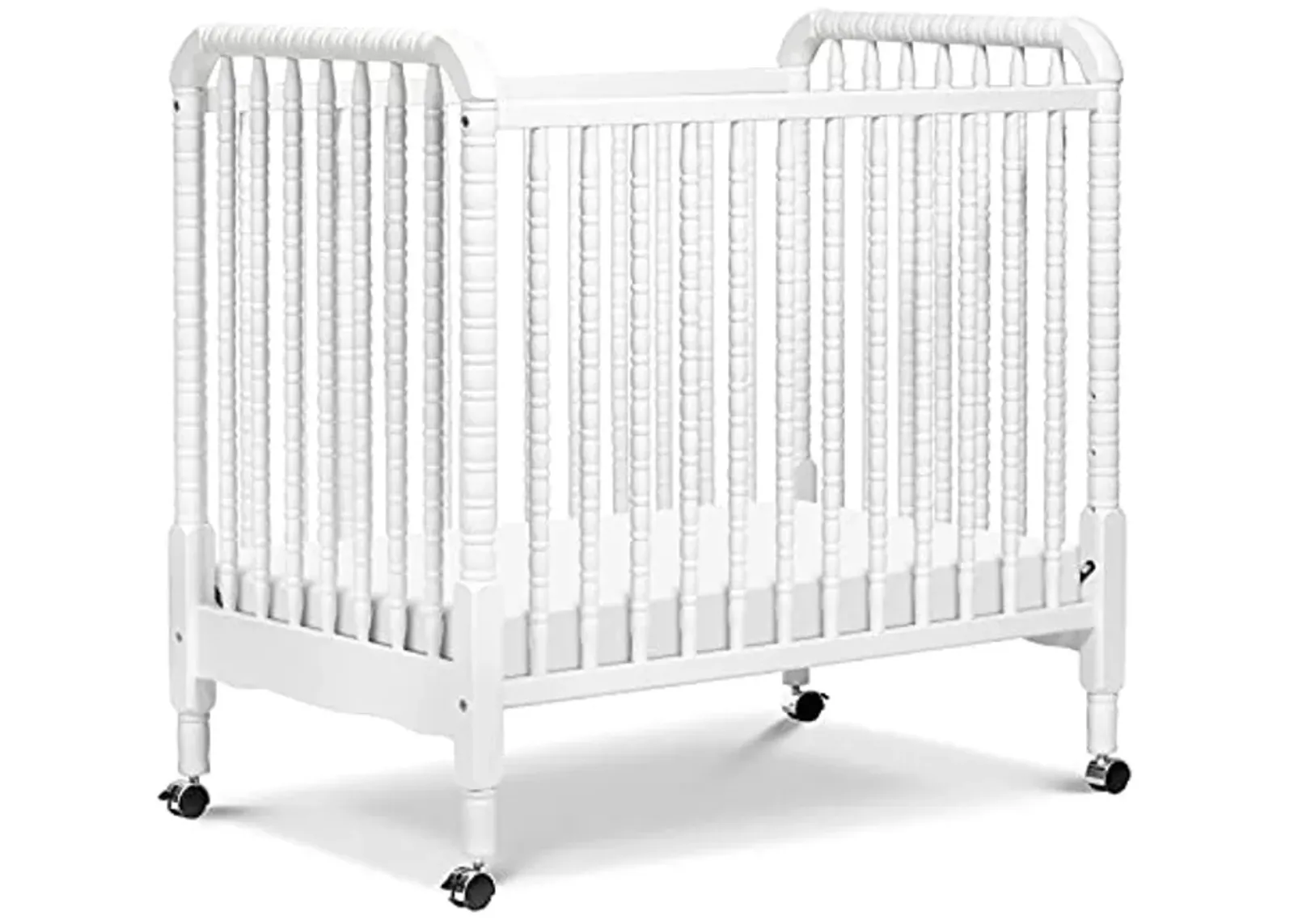 DaVinci Jenny Lind 3-in-1 Convertible Mini Crib in White, Removable Wheels, Greenguard Gold Certified