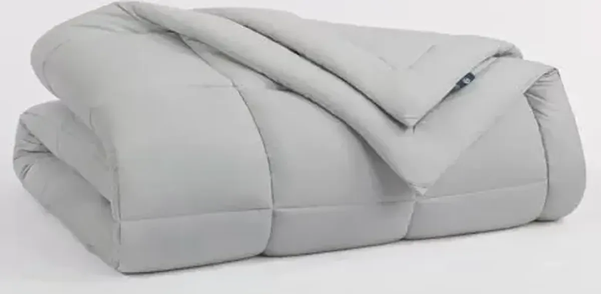 Serta ComfortSure Down Alternative Comforter, Soft Box Stitched Duvet Insert, Quilted King Comforter with 4 Corner Tabs, All Season Bedding, Grey