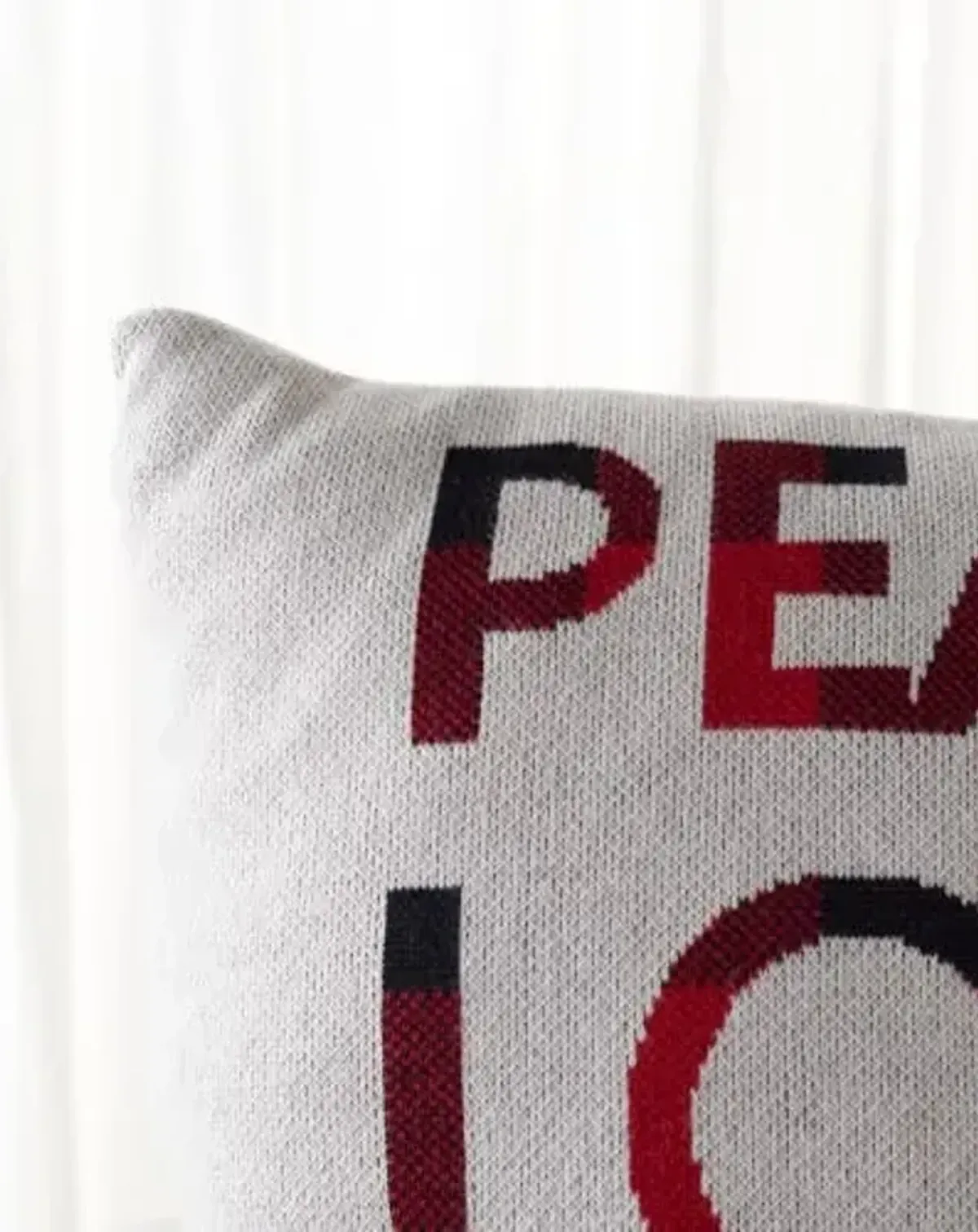 SAFAVIEH Home Collection Good Tidings Peace Love Joy Red/Beige Cotton 18-inch Square Decorative Accent Insert Throw Pillow